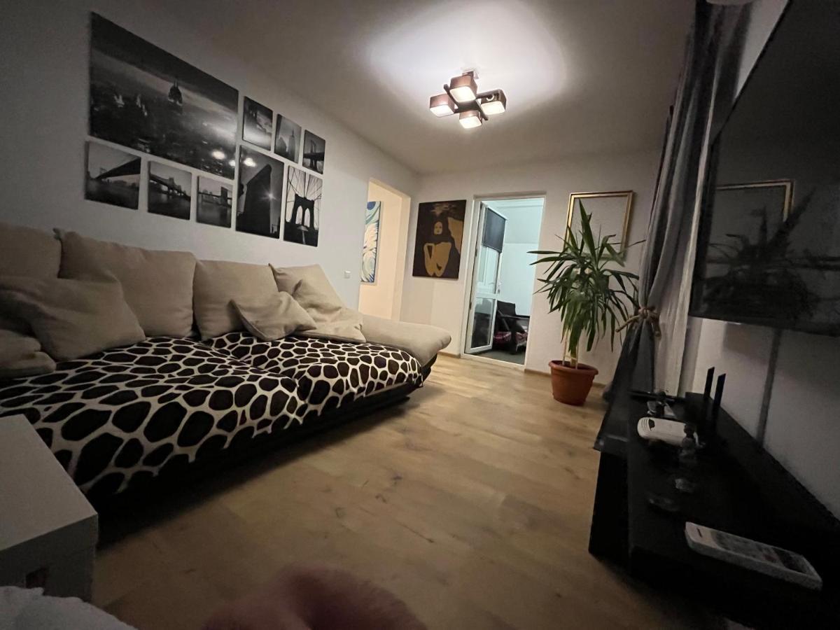 O Mansarda Intima :) - The Intimate Attic :)